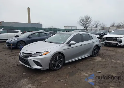 2019 Toyota Camry Xse z USA, uszkodzony, nr VIN 4T1B61HK6KU724835